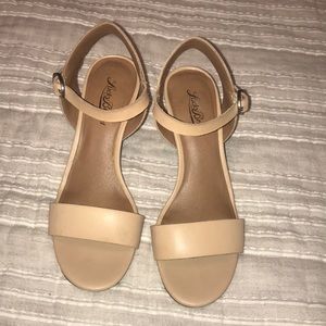 Lucky Brand Nude heels